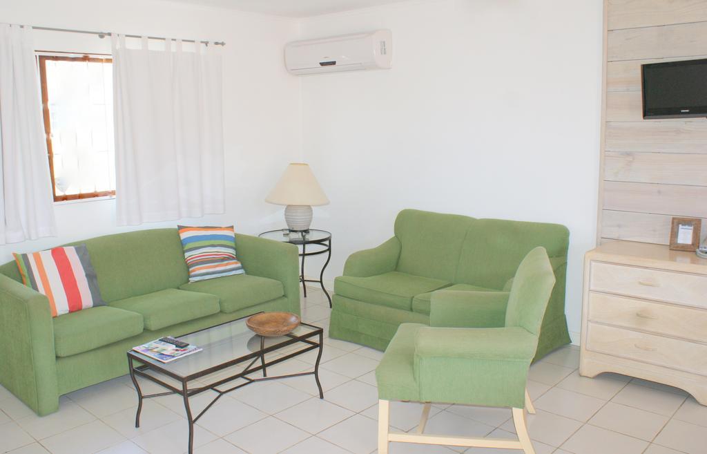 Pauline's Apartments Palm Beach Chambre photo
